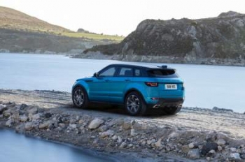 Land Rover представил яркий кроссовер Evoque Landmark