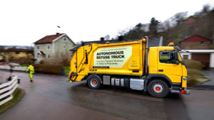 Компания Volvo приступила к испытаниям беспилотного мусоровоза