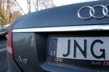 Порошенко объявил войну автомобилям на еврономерах