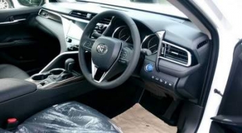 В Сети появились фотографии Toyota Camry нового поколения