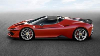Ferrari выпустила открытый мощный суперкар