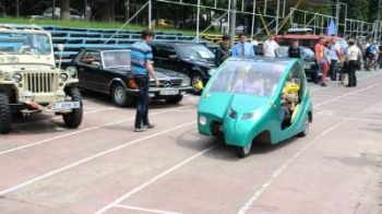 Украинец сам создает уникальные электромобили
