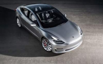 Маск назвал дату старта серийного выпуска Model 3