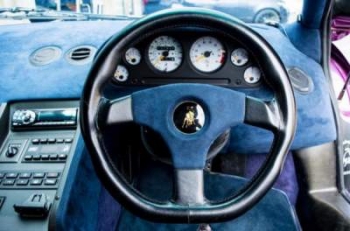 В Англии выставлен на продажу культовый Lamborghini Diablo
