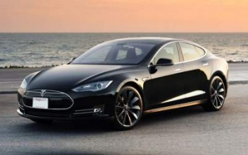 Tesla Model S увеличили запас хода из-за урагана «Ирма»