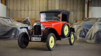 Citroen распродает автомобили из музейных запасников