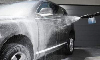 Эксперт рассказал, как правильно мыть автомобиль в морозы