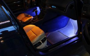 Установка подсветки в машине: материалы и этапы