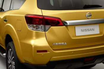 Nissan Terra показали на новых официальных фото