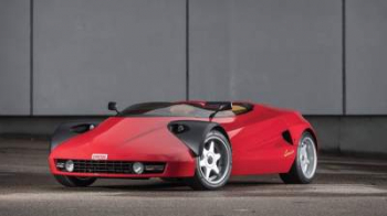 Необычный Ferrari выставили на продажу
