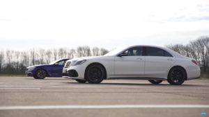 «Заряженные» Mercedes-AMG S63 и BMW M760i сравнили в дрэг-гонке‍
