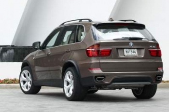 В Сети появились фотографии нового BMW X5
