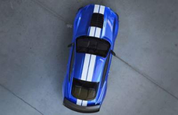 Компания Ford поделилась тизером новой версии Ford Mustang