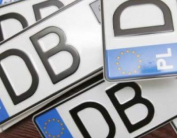 Эксперт назвал реальное количество машин с европейскими номерами в Украине