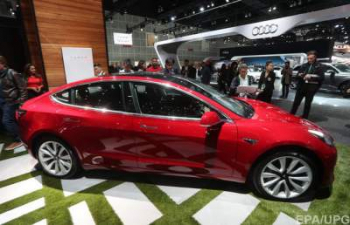 Почти каждый четвертый предзаказ на Tesla Model 3 отозван
