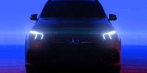 Компания Mercedes показала на тизере новый внедорожник GLE‍