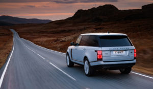 Беспилотный Range Rover Sport прошел испытания на трассе в Ковентри