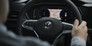 Volkswagen показал салон нового кроссовера Volkswagen T-Cross на видео‍