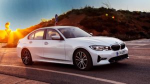 BMW представила гибридную версию нового седана BMW 3-Series