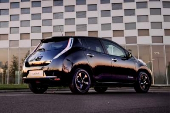 Nissan представила специальную версию Leaf