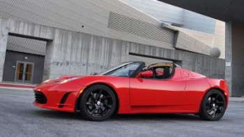 Илон Маск подтвердил возрождение Tesla Roadster