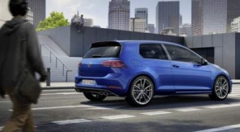 Volkswagen показал заряженный Golf R