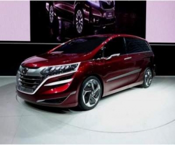 В Сеть "слили" фото нового Honda Odyssey