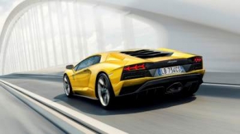 Lamborghini рассекретила обновленную версию суперкара Aventador