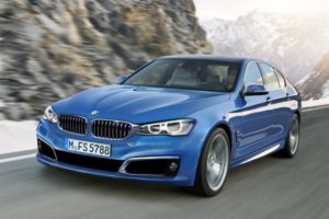 Новый BMW 5 Series появится в России в марте 2017 года