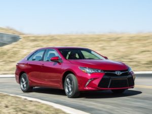 Toyota Camry стала самым популярным автомобилем бизнес-класса в России