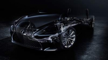 Lexus опубликовал первое изображение LS нового поколения