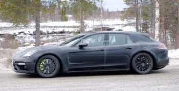 Первые фото нового Porsche Panamera "слили" в Сеть