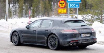 Первые фото нового Porsche Panamera "слили" в Сеть