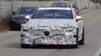 В Сеть "просочились" первые снимки Mercedes-AMG GT