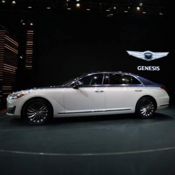 Hyundai продемонстрировала роскошный дизайн Genesis G90