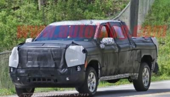 Первые "живые" фото нового пикапа Chevrolet "слили" в Сеть