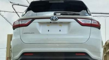 Первые "живые" фото вседорожника Toyota "слили" в Сеть