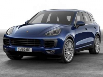 Опубликованы первые "живые" снимки нового Porsche Cayenne