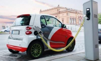Назван самый популярный электромобиль в Украине