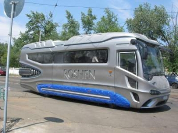 На киевских дорогах "засекли" уникальный автобус
