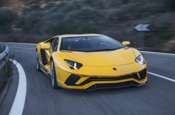 Lamborghini переделает спорткар в настоящий кроссовер