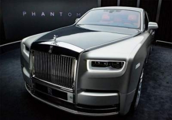 Rolls-Royce представил новую представительскую машину с необычными параметрами