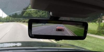 «Умное» зеркало Nissan сделает пассажиров прозрачными