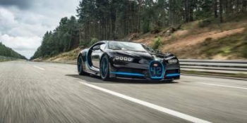 Кадры рекордного разгона Bugatti Chiron до 400 км/ч
