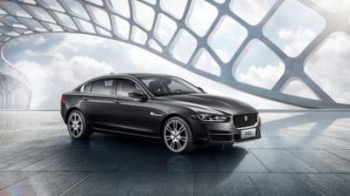 Появились официальные фото обновленного Jaguar XE L