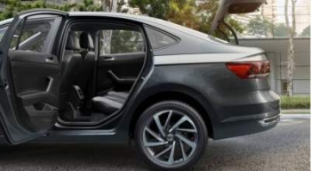 Появились "живые" фото нового седана Volkswagen Virtus