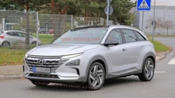 Hyundai тестирует серийную версию водородного кроссовера