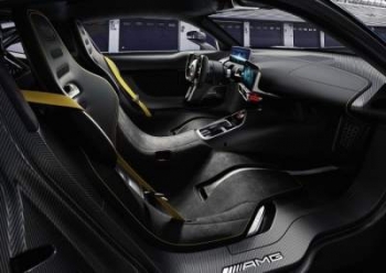 В Сети показали первый экземпляр Mercedes-AMG Project One