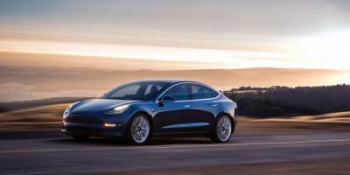 Электромобиль Tesla Model 3 разогнали до максимума