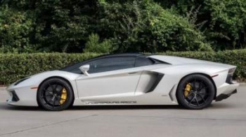 Роскошный Lamborghini Aventador получил мощный мотор
